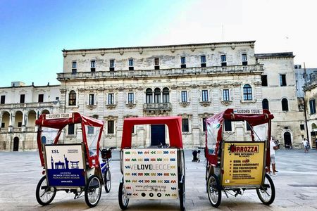 Guided Rickshaw Tour of Lecce with Wine Tasting