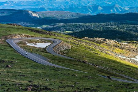 Audio-guided driving tour through Beartooth Highway