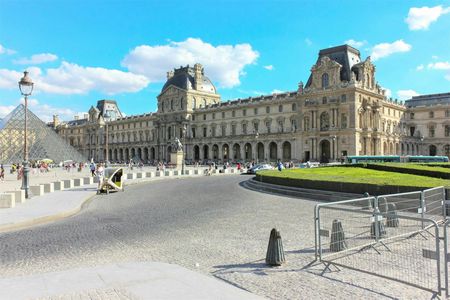 Louvre Museum Greatest Masterpieces Exclusive Small Group Tour