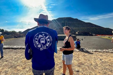 Early Teotihuacan guided tour