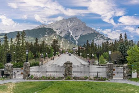 Self-Guided Driving Bundle of Canada Tours (9 Tours)