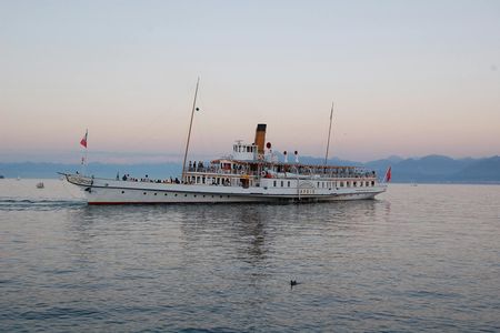 Geneva Grand Tour on a Historic Paddle Steamer