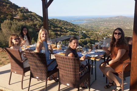 Visit a Myrtle Gin Laboratory with Tasting in Olbia