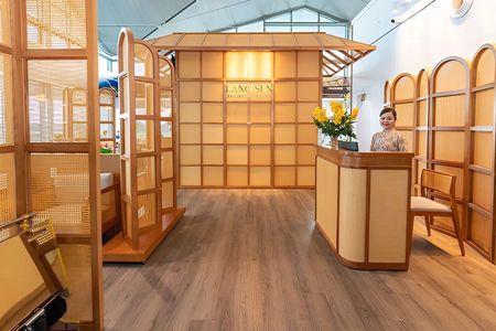 Access to the Vinh International Airport business lounge