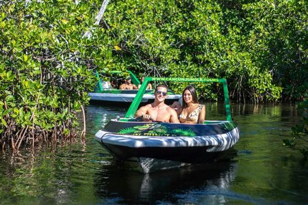 Jungle speedboat tours and snorkelling in Cancun