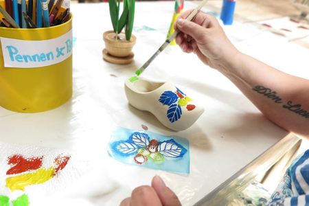 Wooden shoes painting workshop in Volendam
