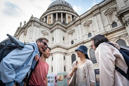 Harry Potter Guided Tour with Thames Cruise and St Paul’s Cathedral