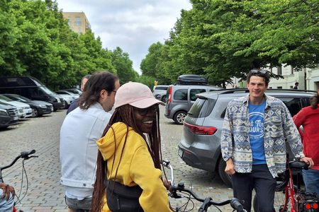 Berlin street food experience by bike