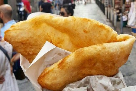 Naples Street Food Walking Tour with Tastings