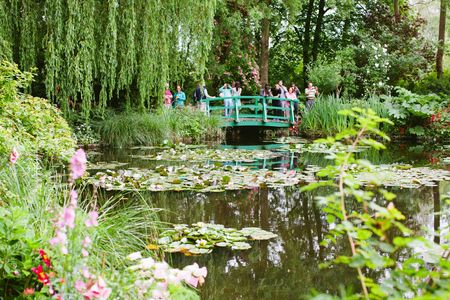 Monet's House and Gardens ticket and Giverny bike tour from Paris