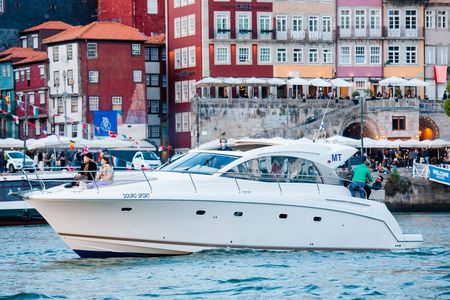 Private river Douro yacht charter from Porto