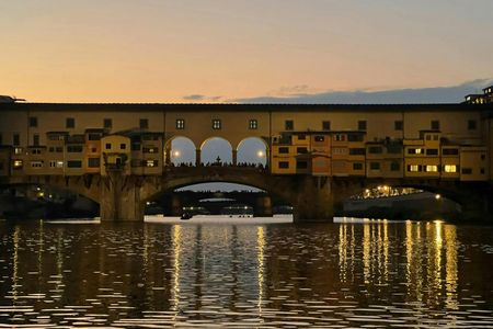 Florence River Tour on Vintage Wooden Boats with Wine