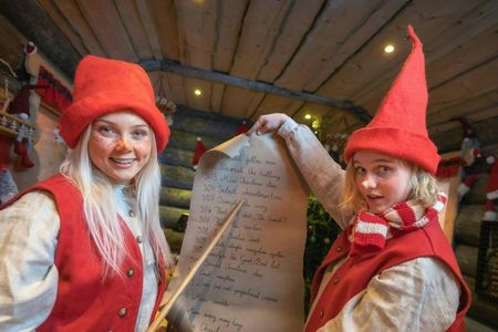 Elf Hat Academy Tour in Santa's Village