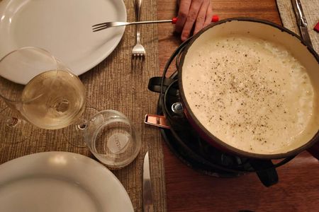Geneva food tour with full meal