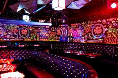 Rappongi Burlesque Annex Yavay VIP Seat Experience