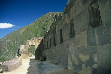 Half-day private tour to Ollantaytambo fortress