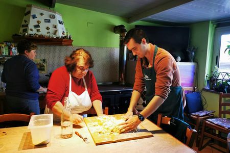 Private Cooking Class with Le Mamme del Borgo with Transfer from Taormina