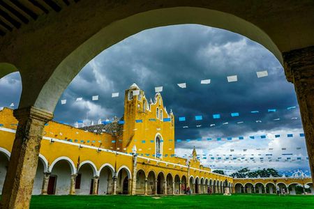 Full-Day Tour to Izamal and Kimbilá With the Maya Train