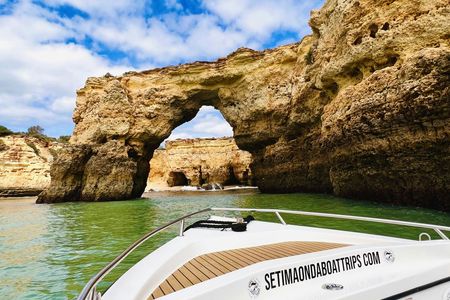 1.50-hour boat tour with Benagil caves