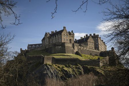 Royal Mile Walking Tour with Edinburgh Castle Entry Tickets