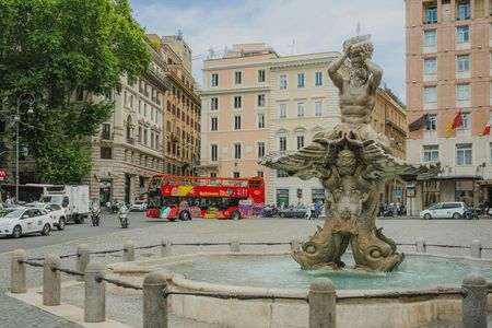 Rome Hop-On Hop-Off Tour with Bus Transfer from Civitavecchia