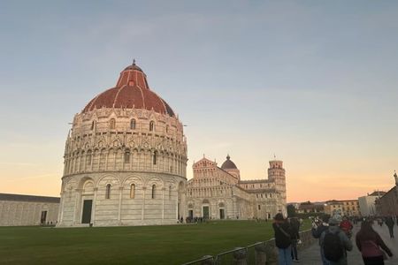 Pisa, San Gimignano, Siena and Chianti day trip with lunch