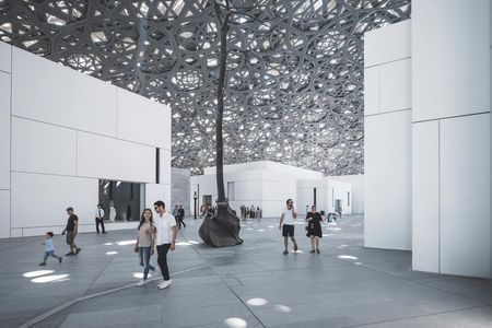 Abu Dhabi Louvre Museum and Sheikh Zayed Grand Mosque Day Trip from Dubai