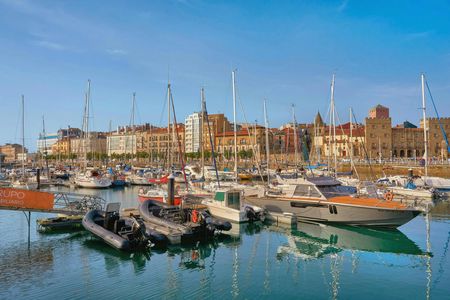 Guided tour to Gijon from Oviedo