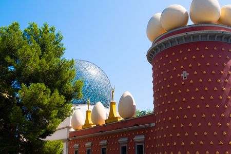 Girona, Dalí Museum and Cadaqués full-day tour from Barcelona