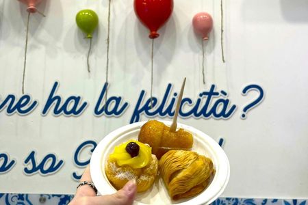 Naples street food experience in the historic center