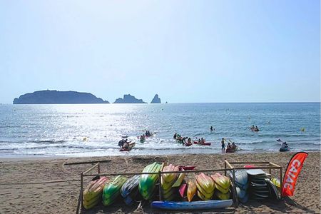 Medas Islands eco-kayak guided tour with swimming stop from L'Estartit
