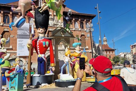 Best monuments guided tour during Valencia Fallas 2026