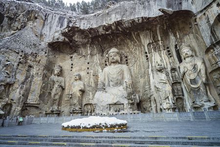 Zhengzhou private cultural tour to Shaolin temple and Longmen Grottoes
