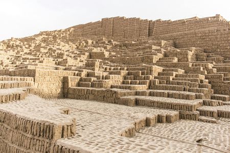 Guided tour to Huaca Pucllana and Huaca Mateo Salado