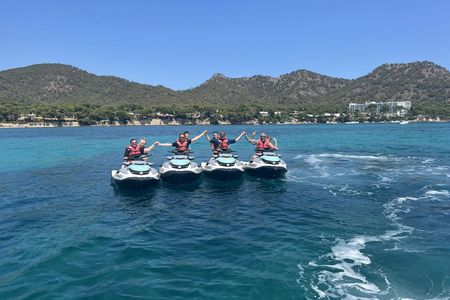 Jet ski tour through Cala Millor and Costa de los Pinos