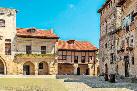 Full-day northern Spain exploration with guided Altamira Cave tour
