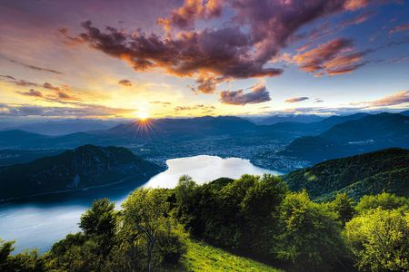 Bellagio, Como and Lugano Day Tour with Lake Cruise
