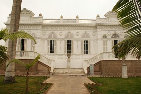 Modern Lima guided tour with entrance to the Pedro de Osma Museum