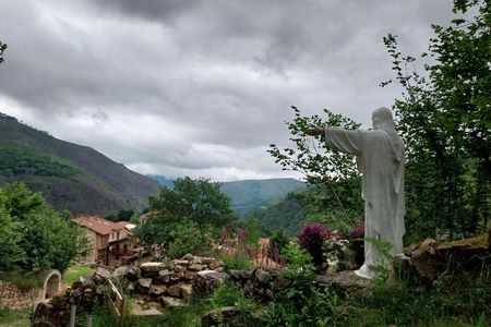 Pilgrimage day to the Monastery of Santo Toribio de Liébana from Santander