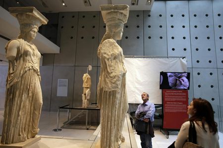 Acropolis and Acropolis Museum guided walking tour in Athens