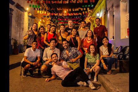 Getsemaní guided pub crawl to discover the nightlife