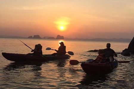 Kayaking and BBQ dinner on the beach in Ao Thalane