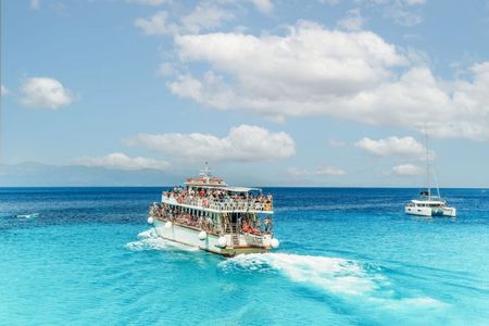 Paxos, Antipaxos and Blue Caves cruise from Lefkimmi