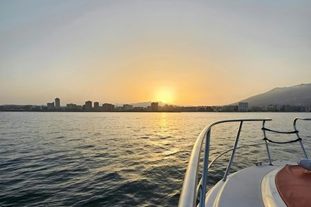 Sunset boat tour with complimentary drink in Fuengirola