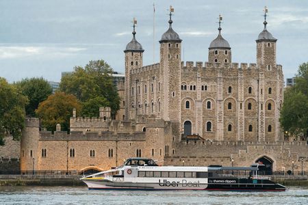 River Thames express cruise with audio tour