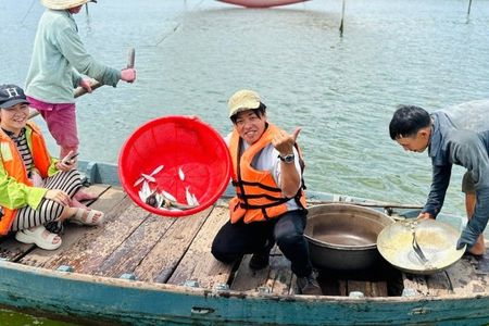 Tra Nhieu village full-day tour with lunch, fishing and cycling