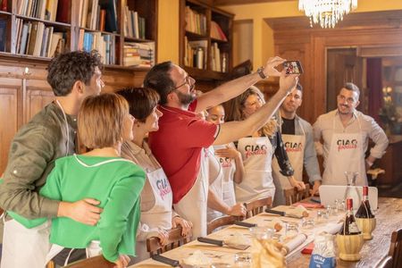 Pizza and gelato making class with  unlimited wine