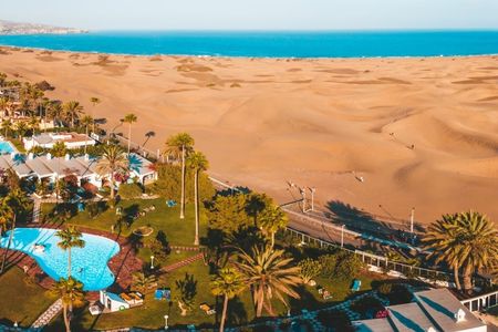 E-Bike city tour with camel safari across Maspalomas dunes