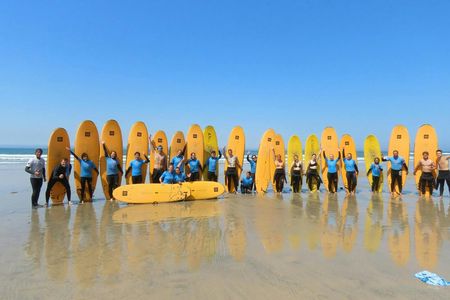 Half-day tailored surf lessons in the Porto region