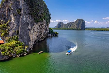 Power catamaran cruise from Phuket to Phang Nga Bay